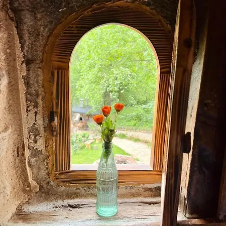 Kulla Hupi guesthouse Bulqize Extérieur photo