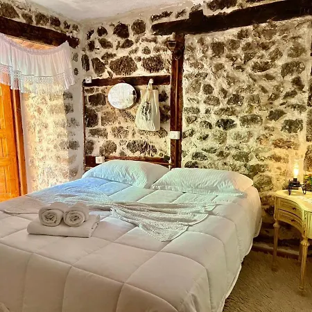Kulla Hupi guesthouse Bulqize Extérieur photo