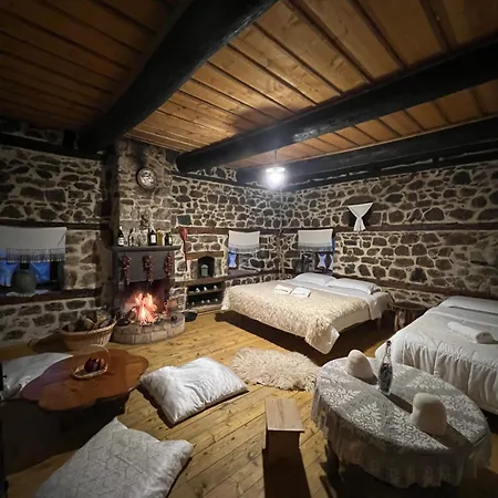 Kulla Hupi guesthouse Bulqize Extérieur photo