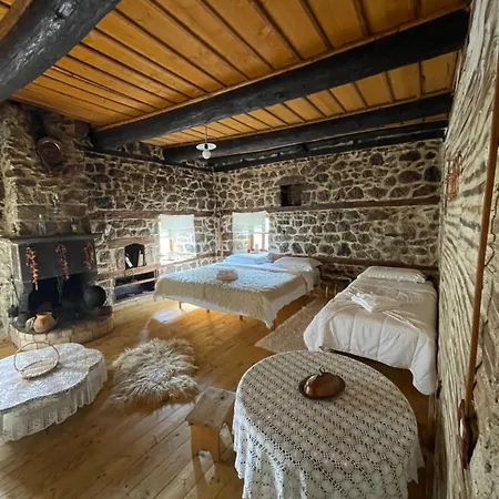 Kulla Hupi guesthouse Bulqize Extérieur photo