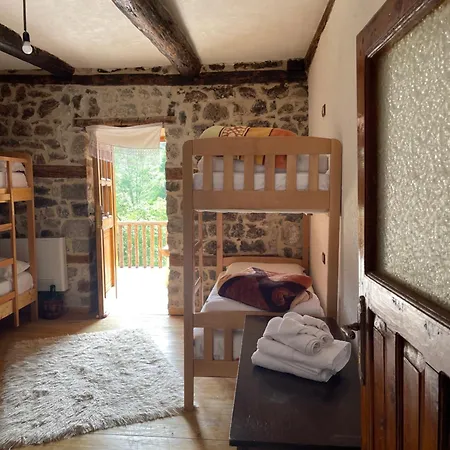 Kulla Hupi guesthouse Bulqize Extérieur photo