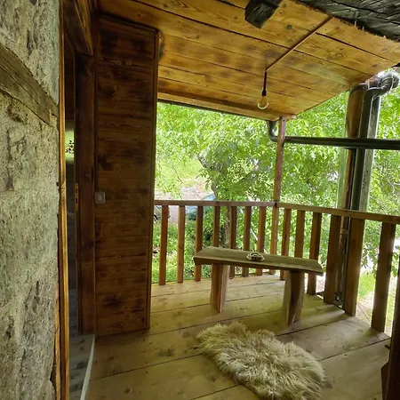 Kulla Hupi guesthouse Bulqize Extérieur photo